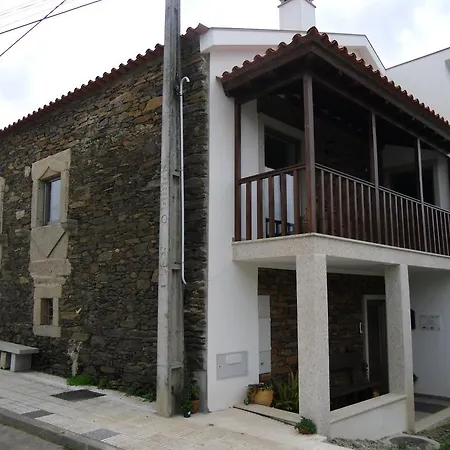 Casa Do Regedor Kır Evi *